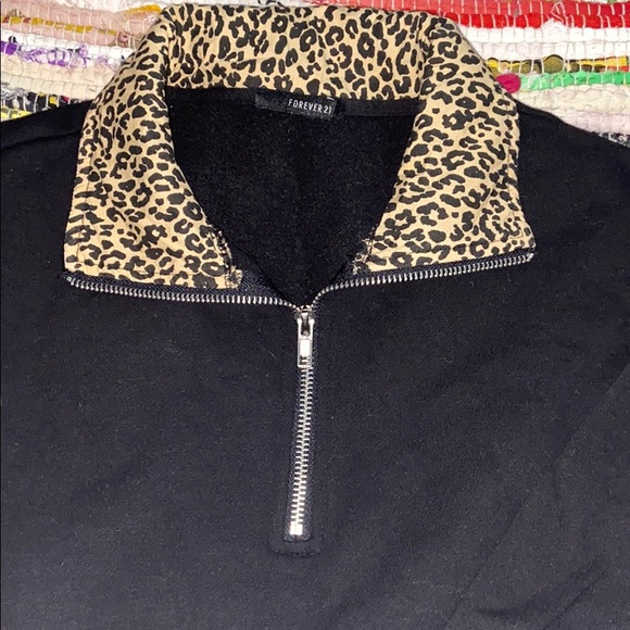 Half zip - Picture 2 of 2